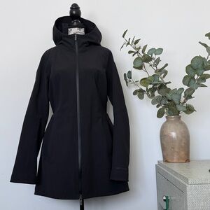 Lululemon RepelShell Rain Jacket in Black - Size 10